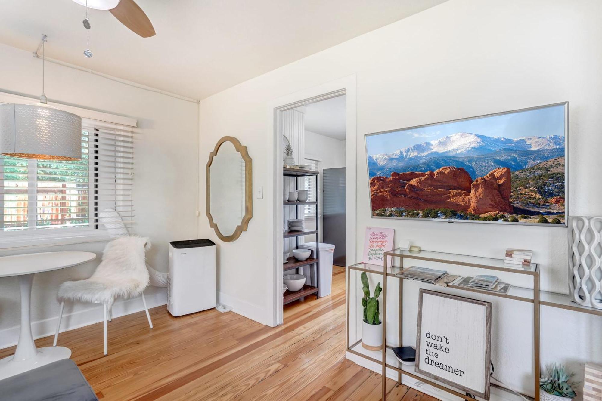 Vintage Tiny House Cute 1Bdrm Big Appeal Colorado Springs Exterior foto